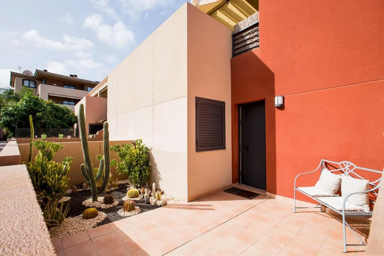 Go2Tenerife Apart'Tera Solarium, Terraces, Swimming Pools & Parking Costa Adeje  Spanien